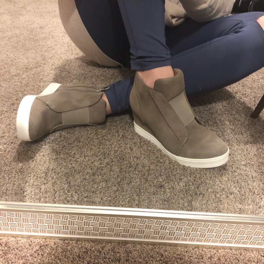 Sneaker Wedges